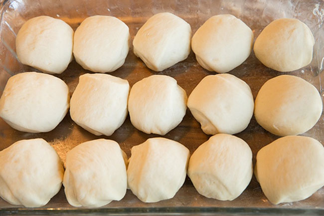 طرز تهیه نان لقمه‌ای؛ سریع با بافتی عالی