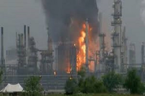 انفجار در پالایشگاه نفت در شرق عربستان