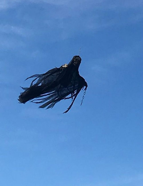 به پرواز درآمدن فرشته مرگ توسط یک پهپاد