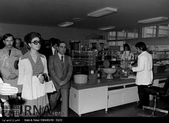 عکس: سفر ملکه اردن به ایران در سال 53