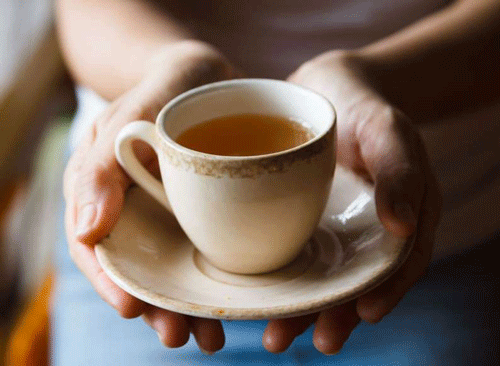 خطرات نوشیدن بیش از حد چای