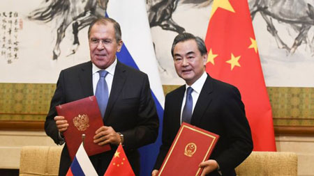 تهدید برجامی آمریکا از سوی روسیه و چین