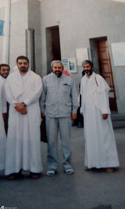 تصویر 20 سال پیش ظریف در مسجد قبا