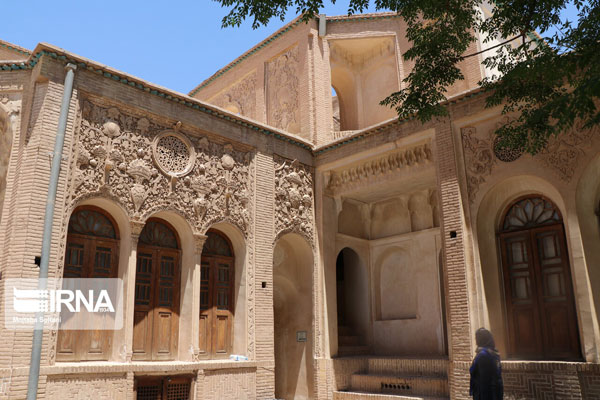 تصاویری از خانه تاریخی بروجردی‌ها در کاشان