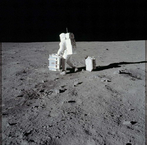 تصاویر دیده نشده‌ از ماموریت آپولو ۱۱ در کره ماه