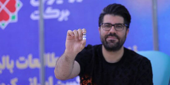 حامد همایون، داوطلبانه واکسن ایرانی کرونا زد