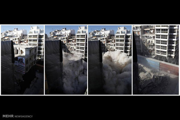 عکس: تخریب کنترل شده بنا های عظیم