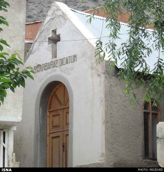کوچک‌ترین کلیسای جهان در ایران +عکس
