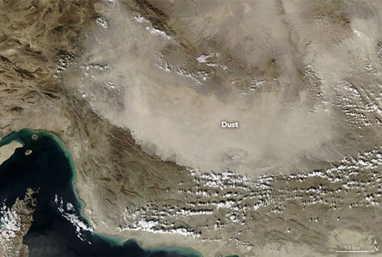عکسی از گرد و غبار جنوب شرق ایران از فضا