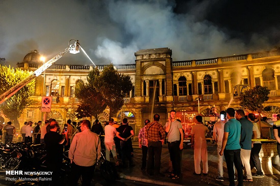 آتش‌سوزی انبار کالا در میدان حسن‌آباد