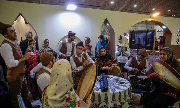 افتتاح نمایشگاه گردشگری در شیراز