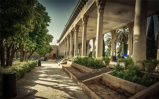 حافظیه شیراز، آرامگاه حافظ عشق و عرفان