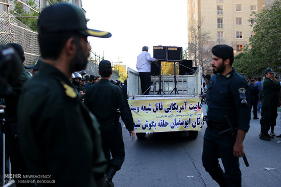 عکس: تجمع مقابل سفارت عربستان در تهران