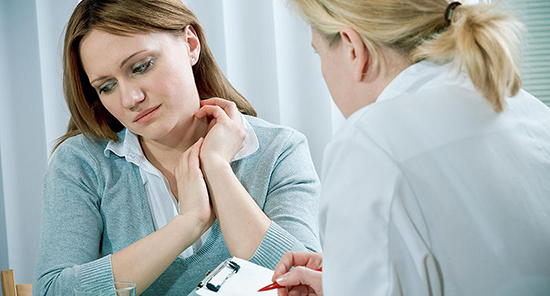 دلایل درد سینه در زنان چیست؟