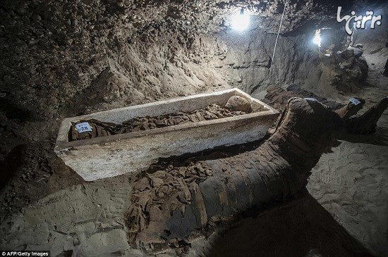 کشف گورستان 2300 ساله با 17 مومیایی در مصر
