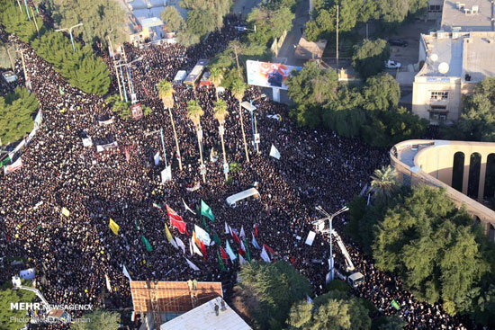 تصاویر هوایی از تشییع شهید سلیمانی در اهواز
