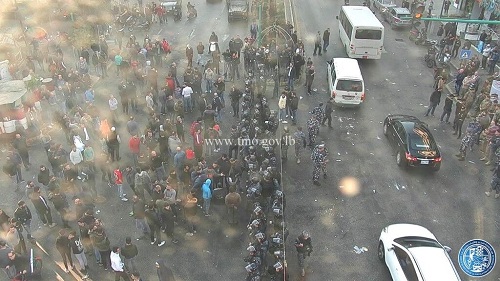 معترضان روبروی دارالفتوای لبنان تحصن کردند