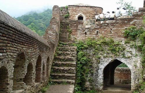 قلعه رودخان؛ سفر به اعماق تاریخ و طبیعتِ گیلان