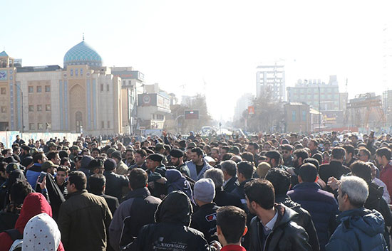 تقی آزاد ارمکی: مردم زندگی بهتر می‌خواهند نه تغییر نظام