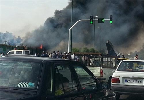 سقوط مرگبار هواپیمای مسافربری در تهران