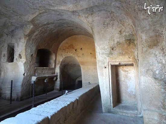شهر باستانی با خانه‌های غار مانند در ایتالیا