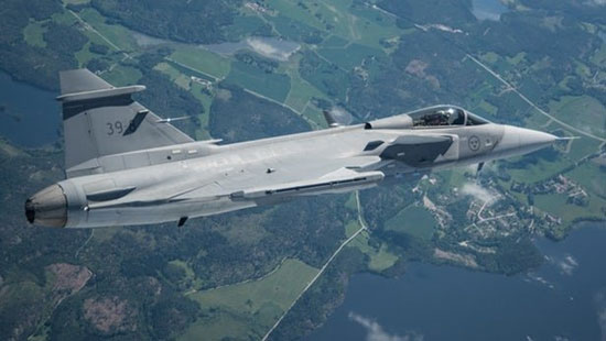 اوج‌گیری جنگنده جدید سوئدی‌ها در آسمان
