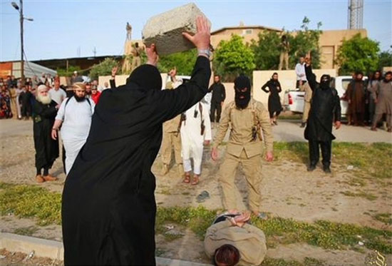 شیوه جدید اعدام توسط داعشی ها +عکس