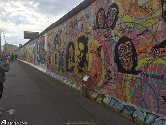 تبدیل شدن دیوار برلین به یک گالری نقاشی