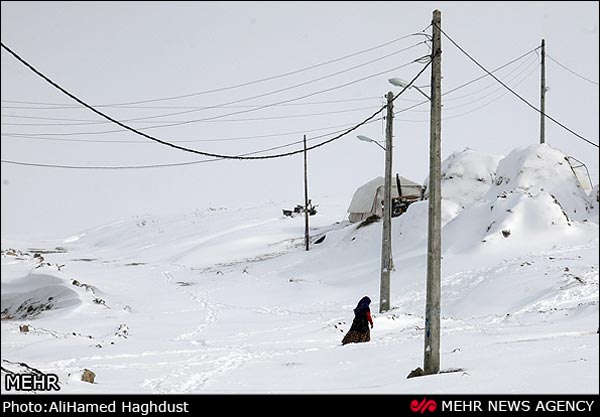 تصاویر: برف مناطق زلزله زده را محاصره کرد