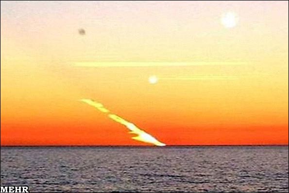 تصویر عجیب از یک مسیر سوزان در آسمان