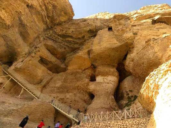 5 غار شگفت‌ انگیز در ایران که باید دید