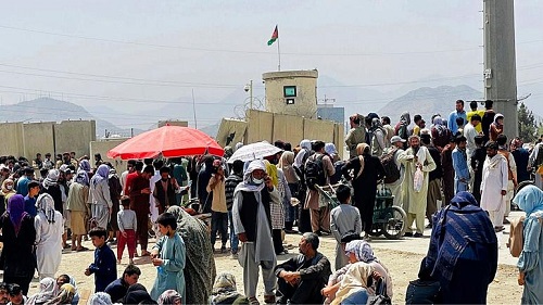 آمریکا «۳۰ هزار نفر» را از افغانستان خارج می‌کند