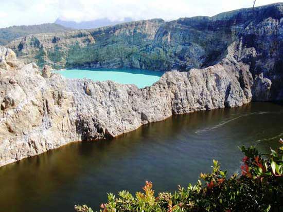 دریاچه های سه رنگ اندونزیایی، جذاب و دیدنی