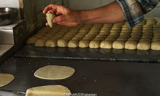 عکس: فتیر، سوغات شهر اراک