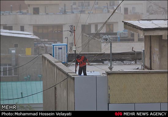 عکس: طوفان و گرد و غبار در تهران