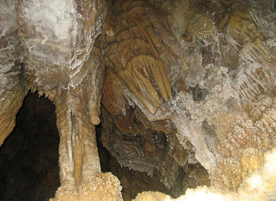 غار علیصدر؛ طولانی‌ترین غار آبی دنیا