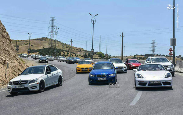 رژه خودروهای گرانقیمت در خیابانهای تهران