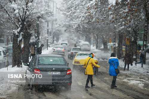 پایانِ سفید هفته سرخ ایران با بارش برف