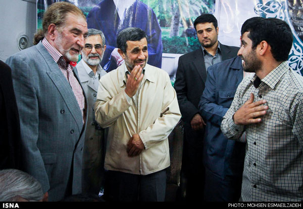 عکس: سخنرانی احمدی نژاد در مشهد