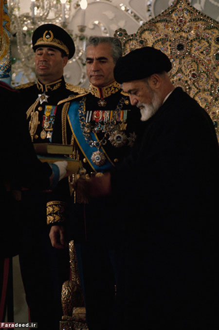 تاج گذاری محمدرضا پهلوی در آبان ۱۳۴۶