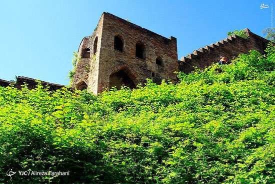 قلعه تاریخی رودخان +عکس