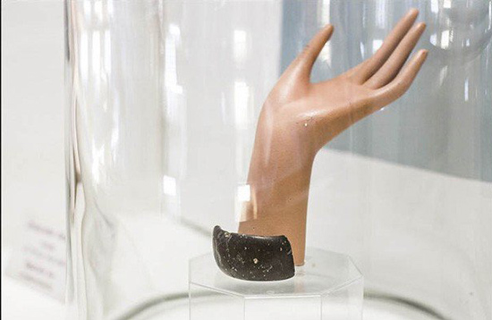 دستبند اسرارآمیزی که ۴۰هزار سال پیش ساخته شده!
