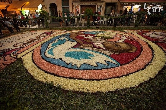 فستیوال فرش‌های گل در ایتالیا