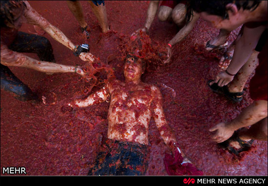 عکس: جشن گوجه فرنگی در اسپانیا!