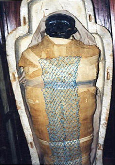 پاکسازی مومیایی ۲۵۰۰ ساله +عکس