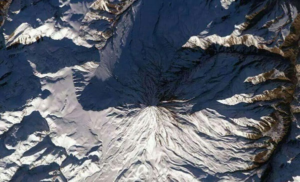 عکس: قله دماوند از لنز ناسا