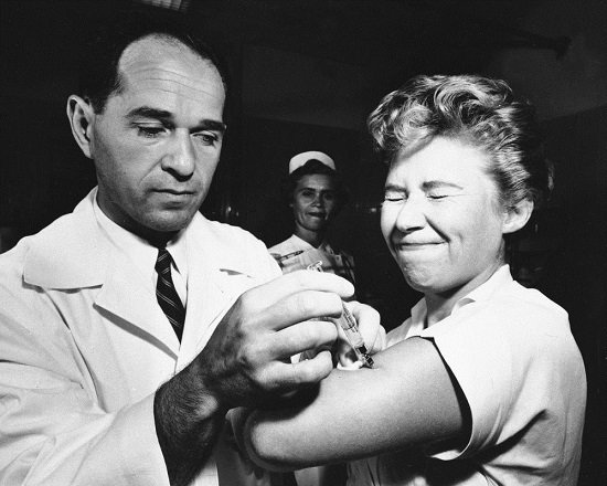 واکسیناسیون در گذشته چگونه انجام می‌شد؟