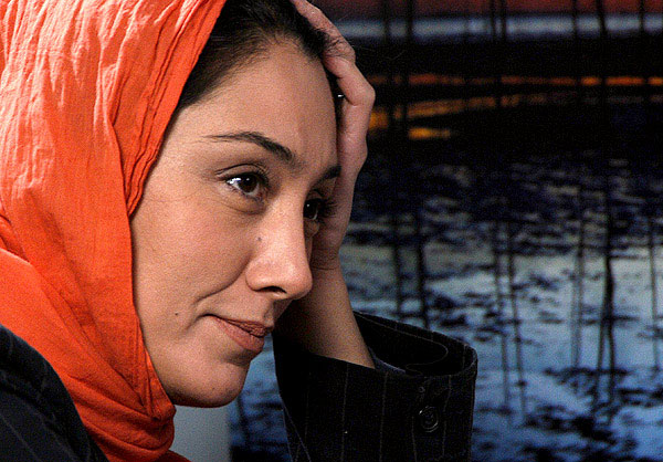 ضبط صدای هدیه تهرانی برای پیغامگیر تلفن