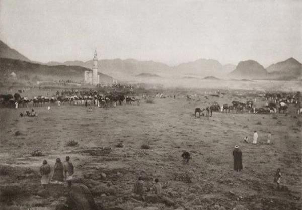 تصاویری نادر از مناسک حج 125 سال پیش