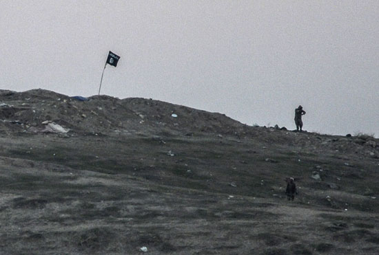 باز پس‌ گرفتن تپه استراژیک از داعش +عکس